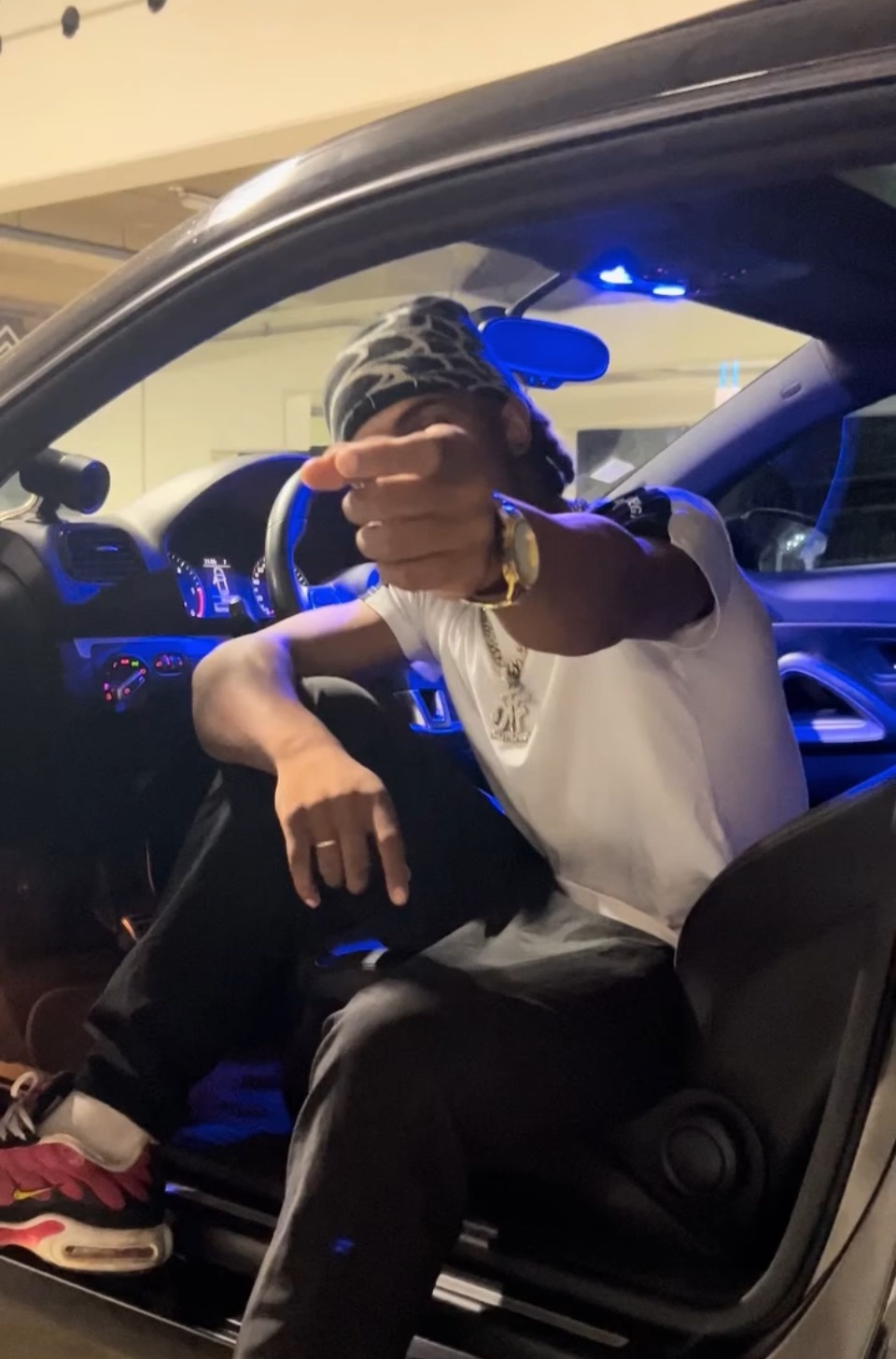 Profil de Devris, 19 ans, Lieu gay à Riddes