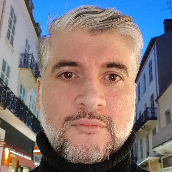 Profil de Nouamane, 52 ans, Lieu gay à Rueun