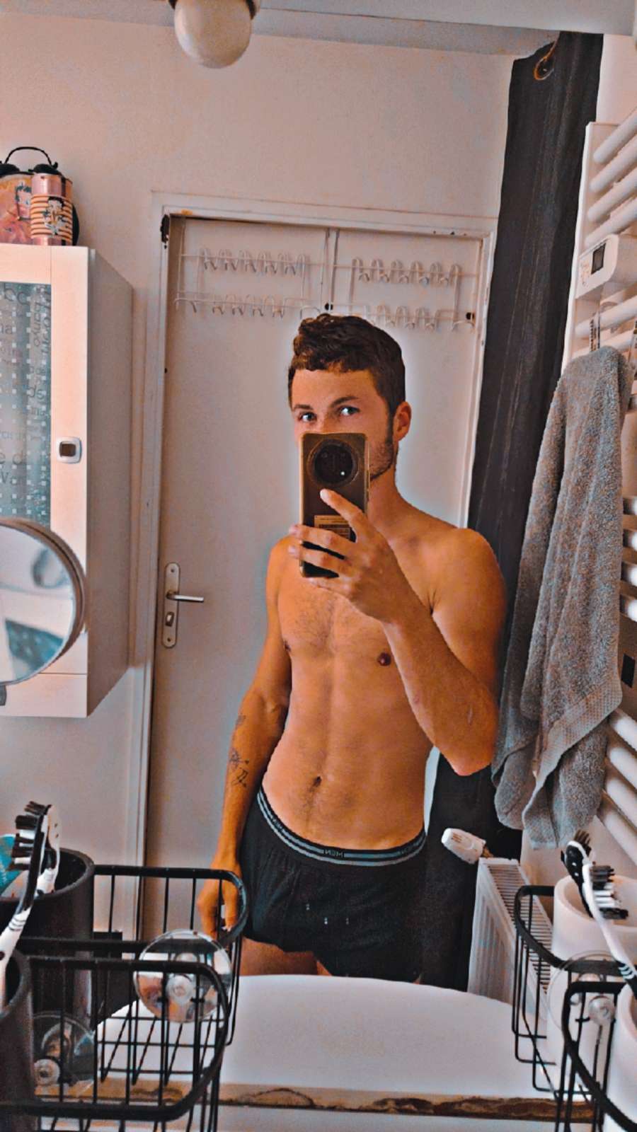 Profil de Ernest, 20 ans, Lieu gay à Gadmen