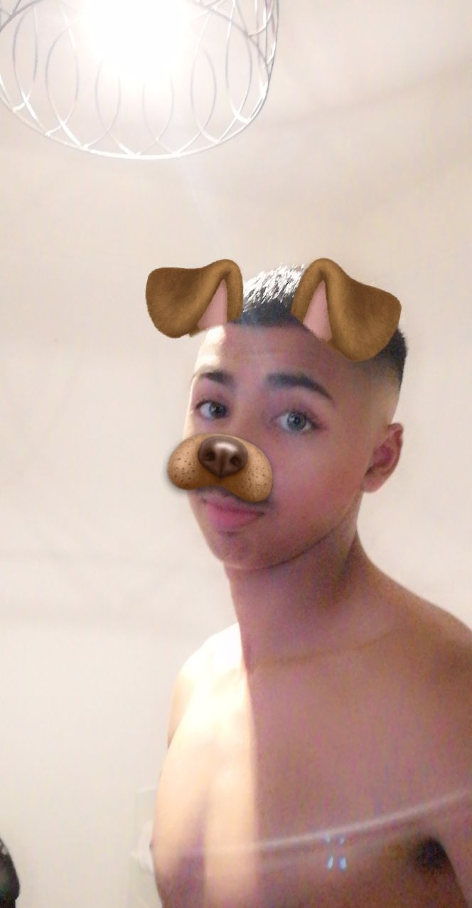Profil de Eryk, 21 ans, Lieu gay à Lax