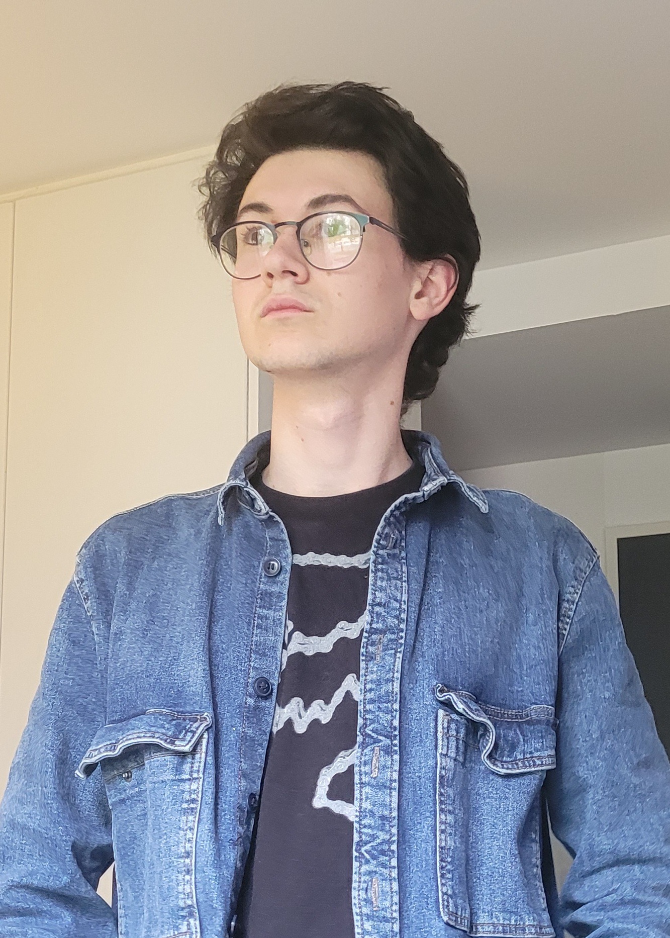 Profil de Papa, 20 ans, Lieu gay à Tschlin