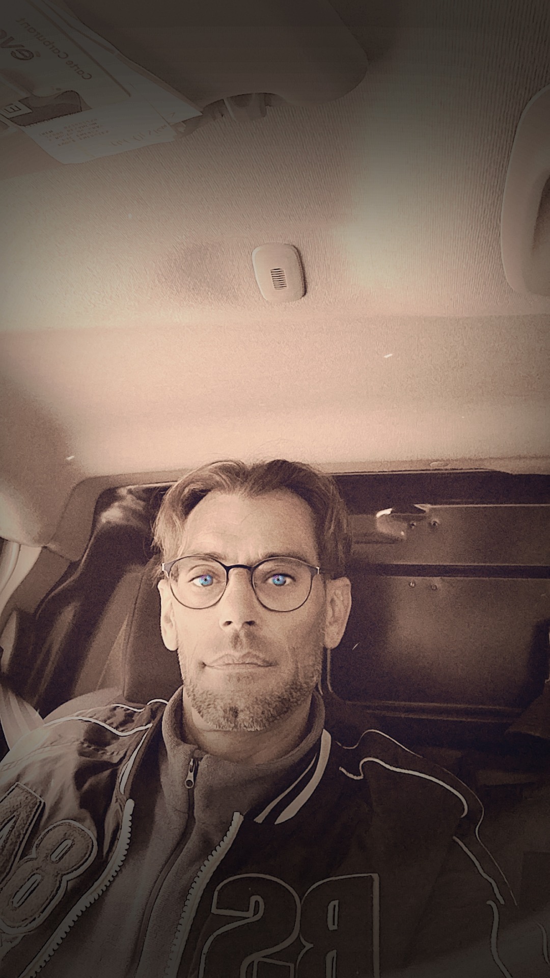 Profil de Jebril, 46 ans, Lieu gay à Hätzingen
