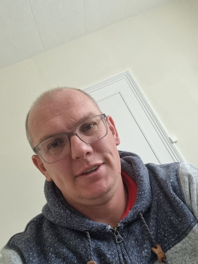 Profil de Mahamat, 44 ans, Lieu gay à Bex