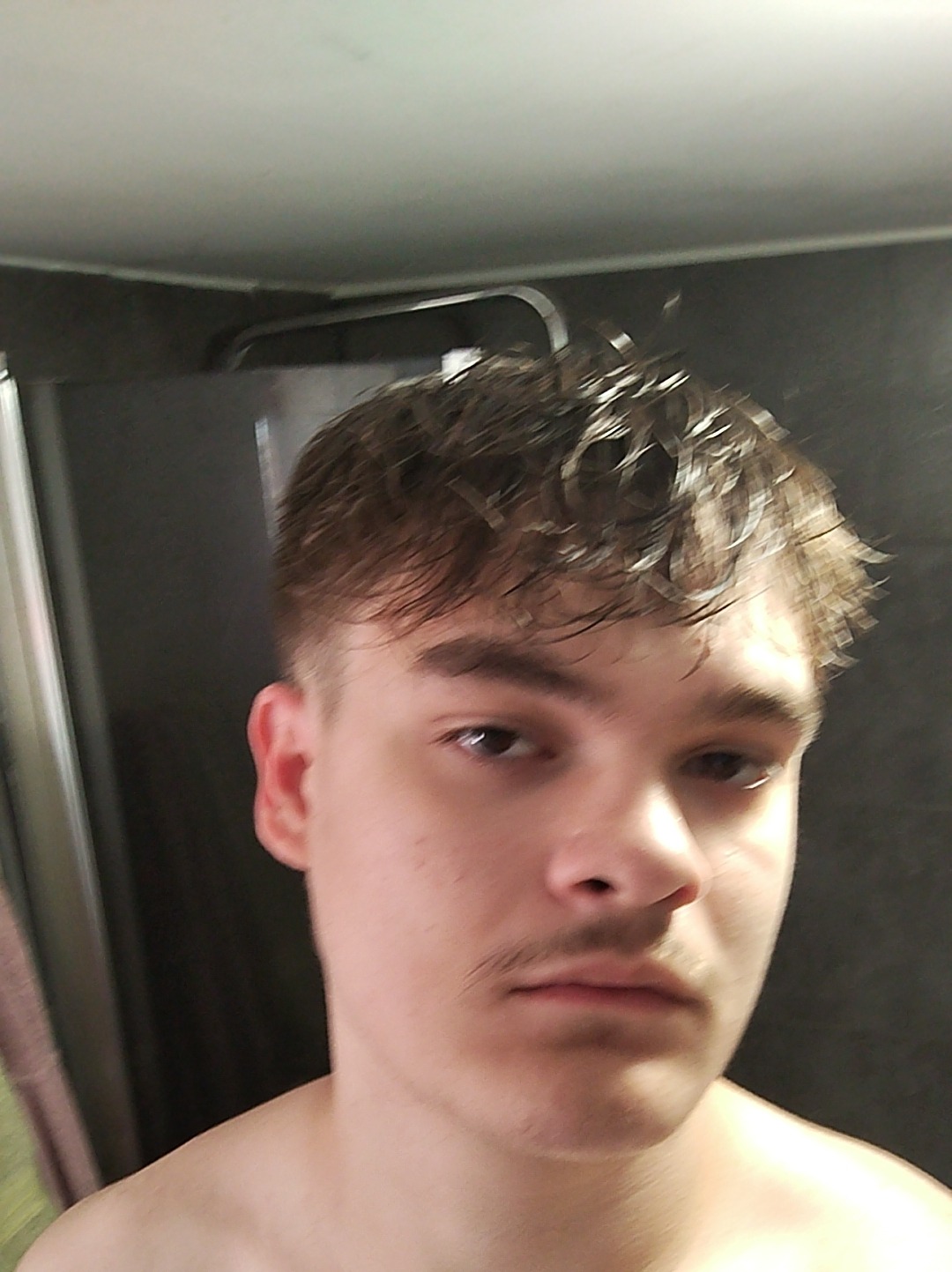 Profil de Hari, 21 ans, Lieu gay à Saillon