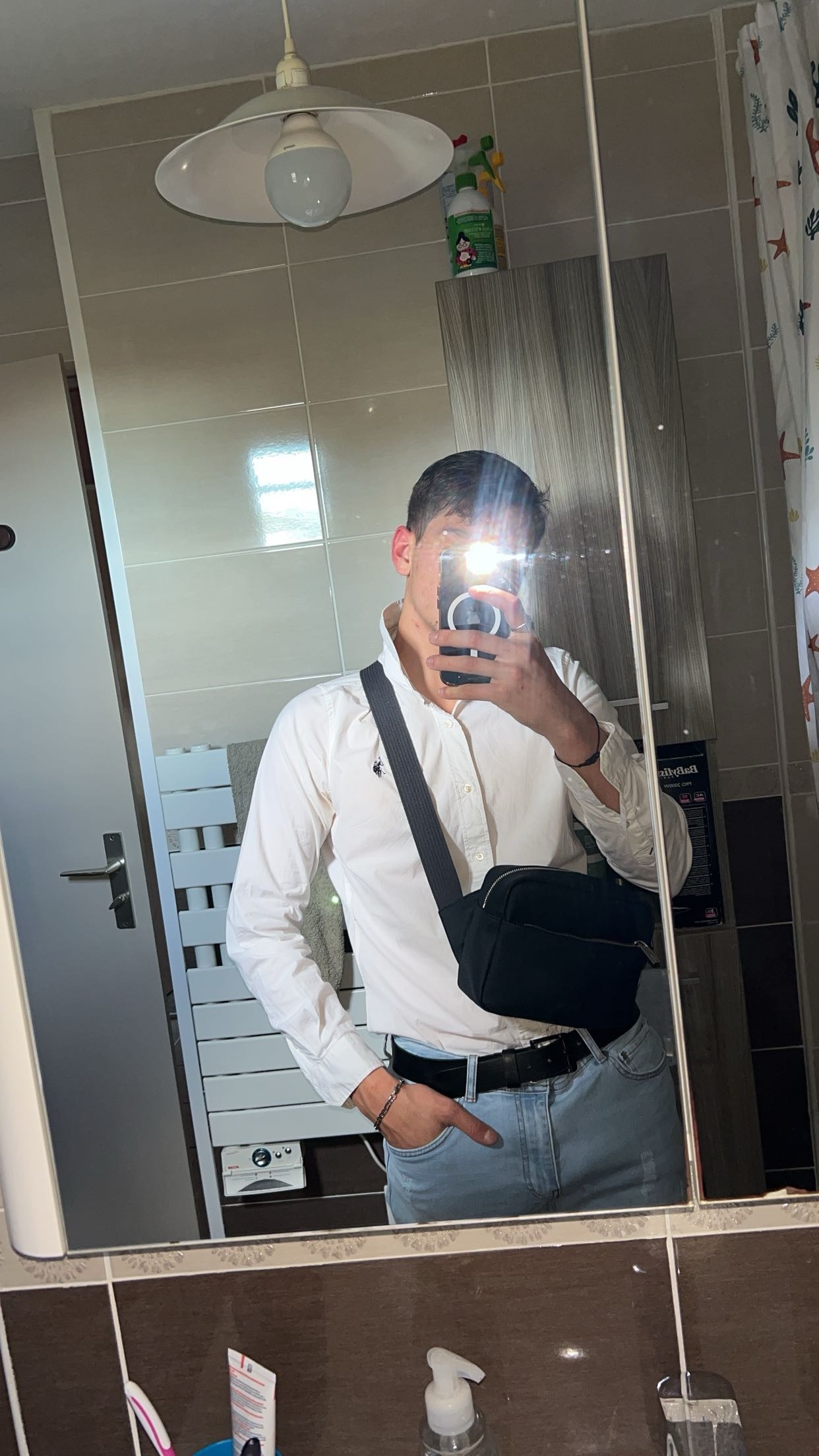 Profil de Faly, 20 ans, Lieu gay à Ftan