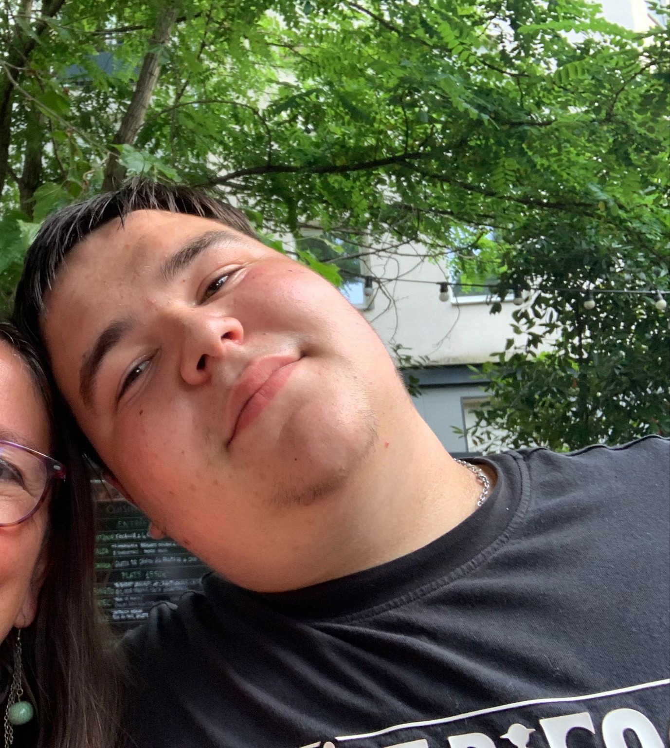 Profil de Aghilas, 23 ans, Lieu gay à Coire
