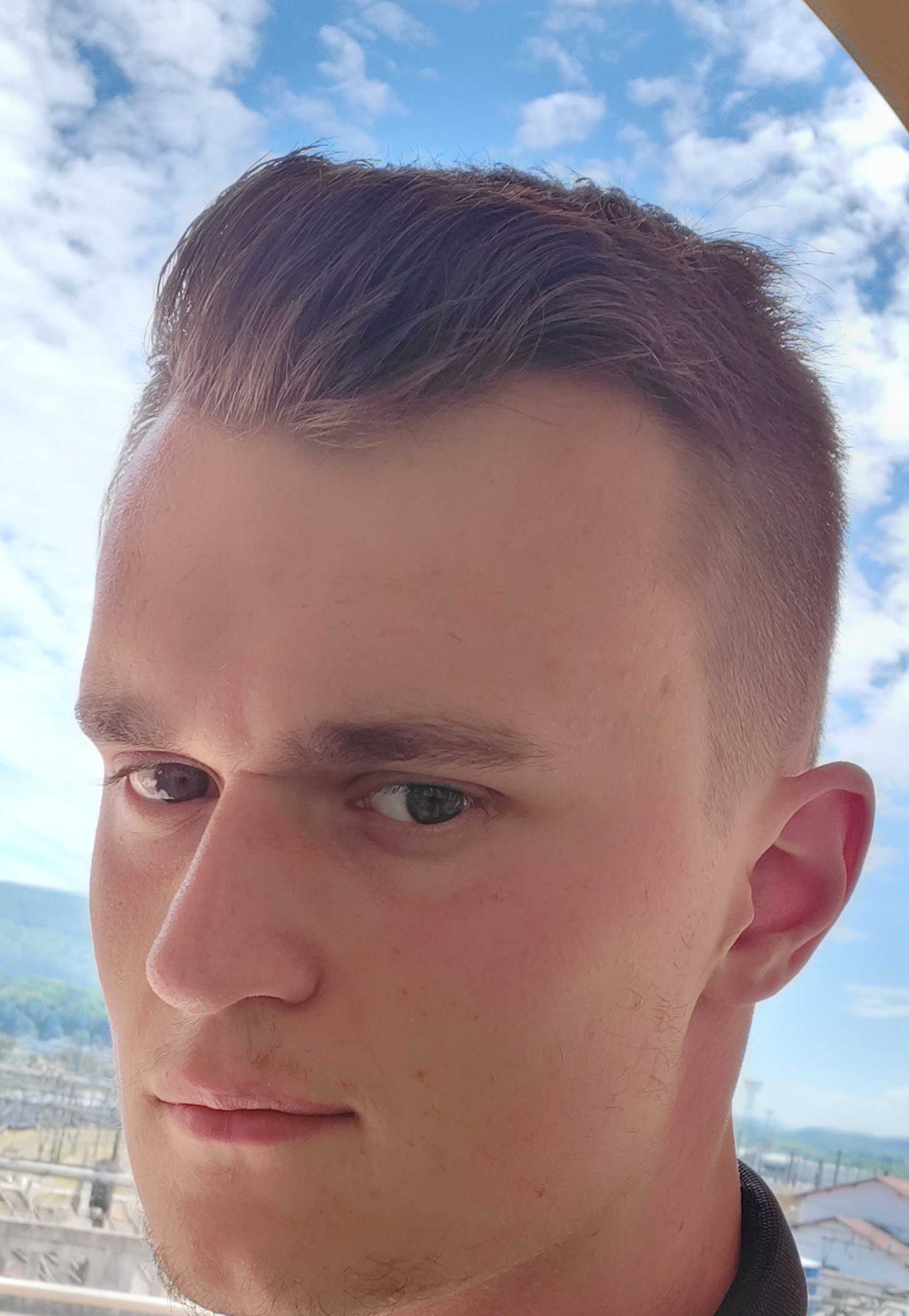 Profil de Isham, 25 ans, Lieu gay à Mase