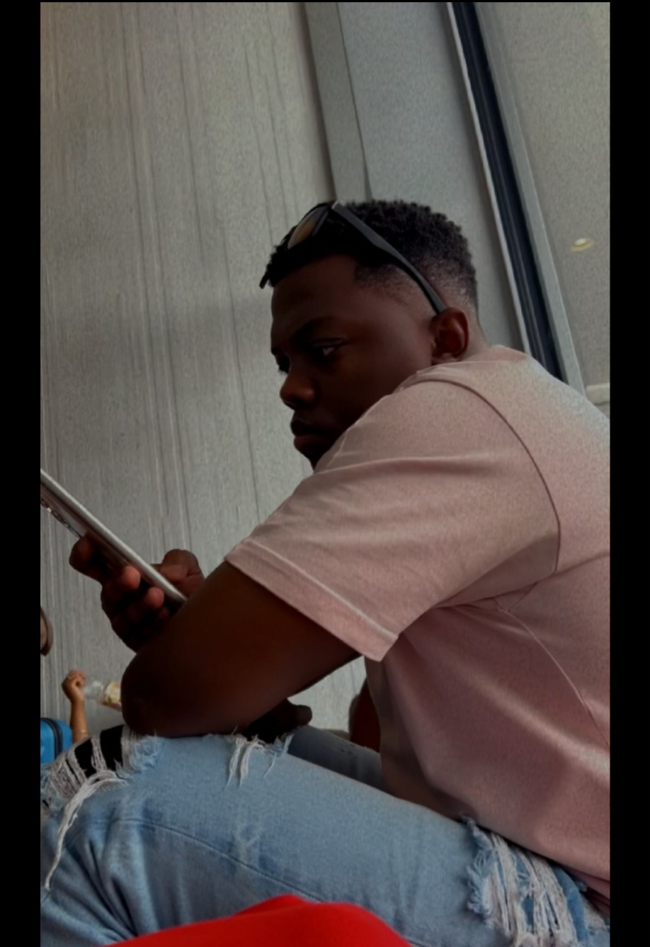 Profil de Mohamed-aziz, 29 ans, Lieu gay à Chessel