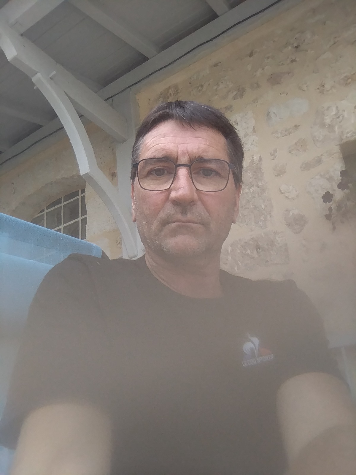Profil de John-ross, 50 ans, Lieu gay à Chenaux