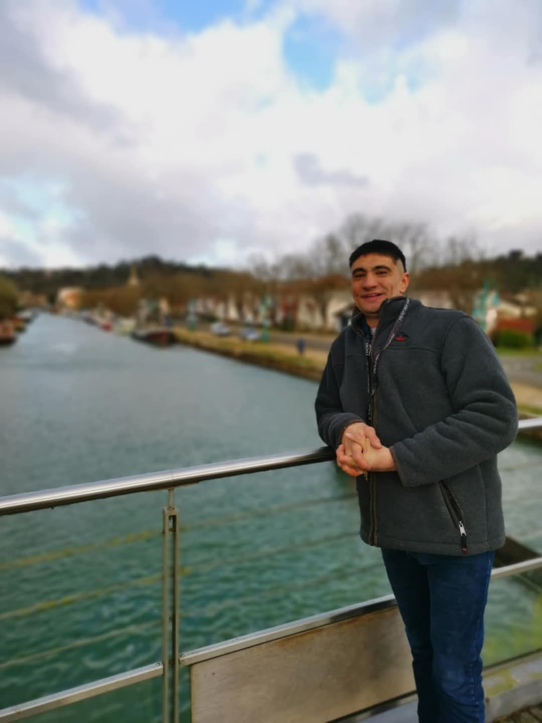 Profil de Aubrey, 35 ans, Lieu gay à Les Acacias