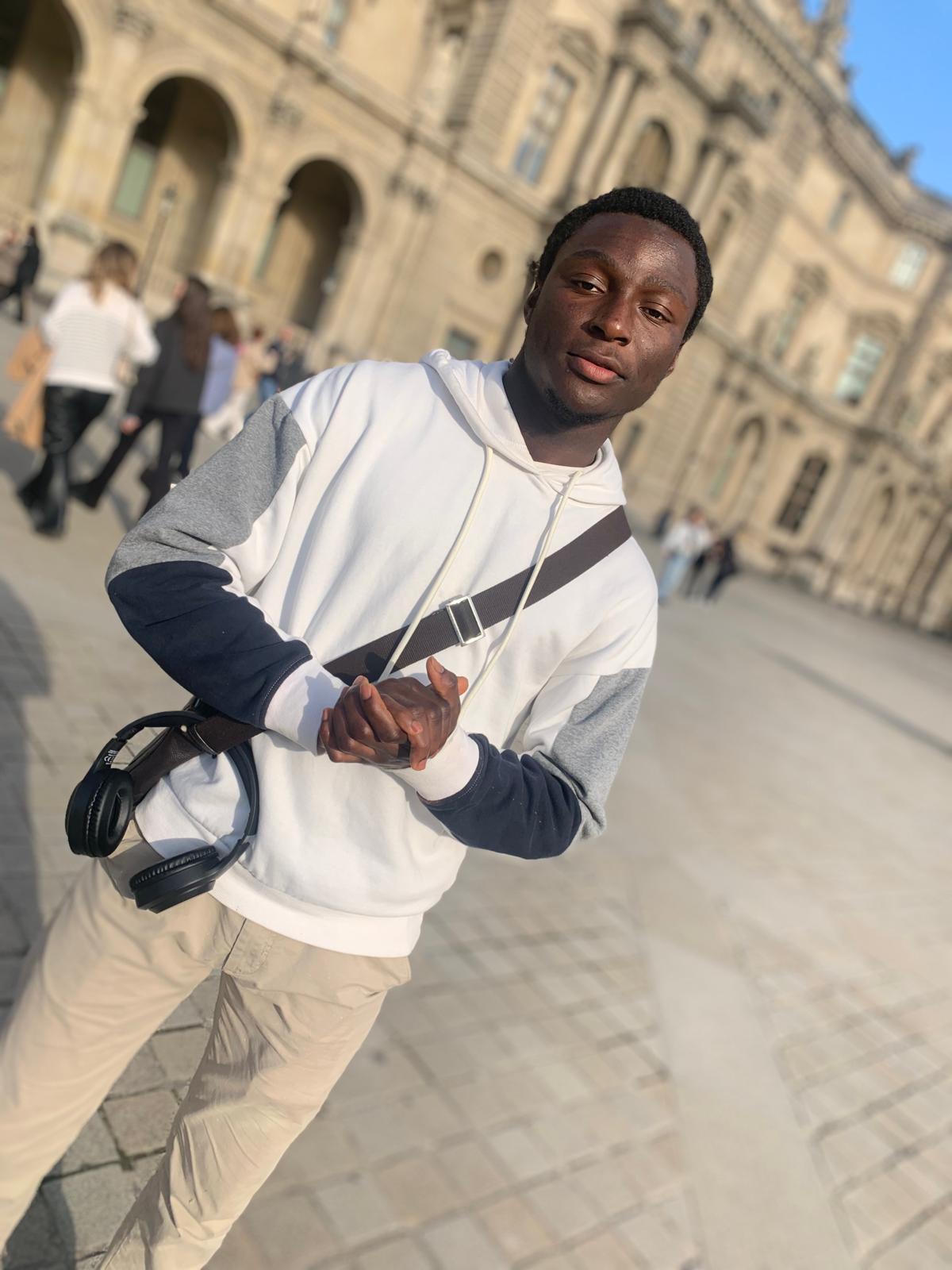 Profil de Manek, 21 ans, Lieu gay à Rances
