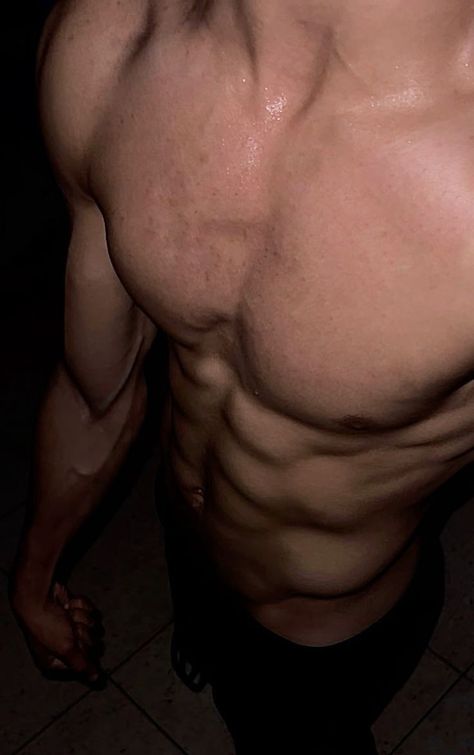 Profil de Janusz, 19 ans, Lieu gay à Rueun