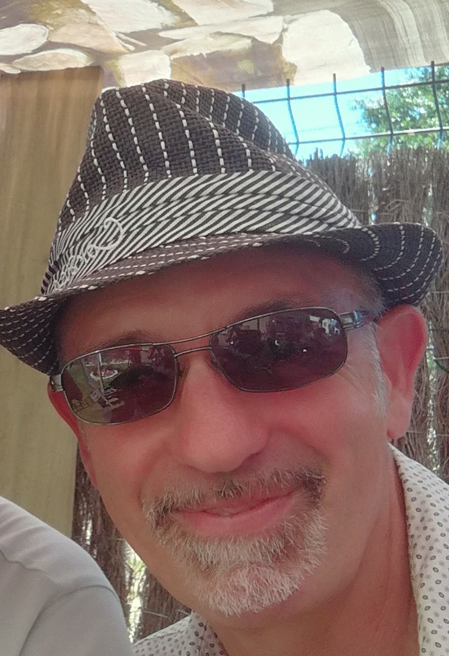 Profil de Roan, 54 ans, Lieu gay à Brittern