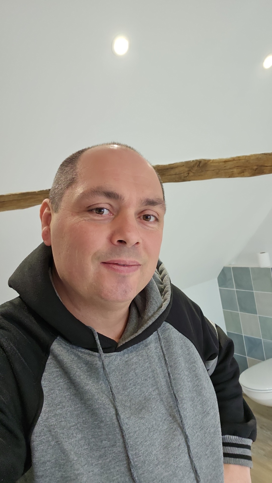 Profil de Ihssan, 43 ans, Lieu gay à Wergenstein