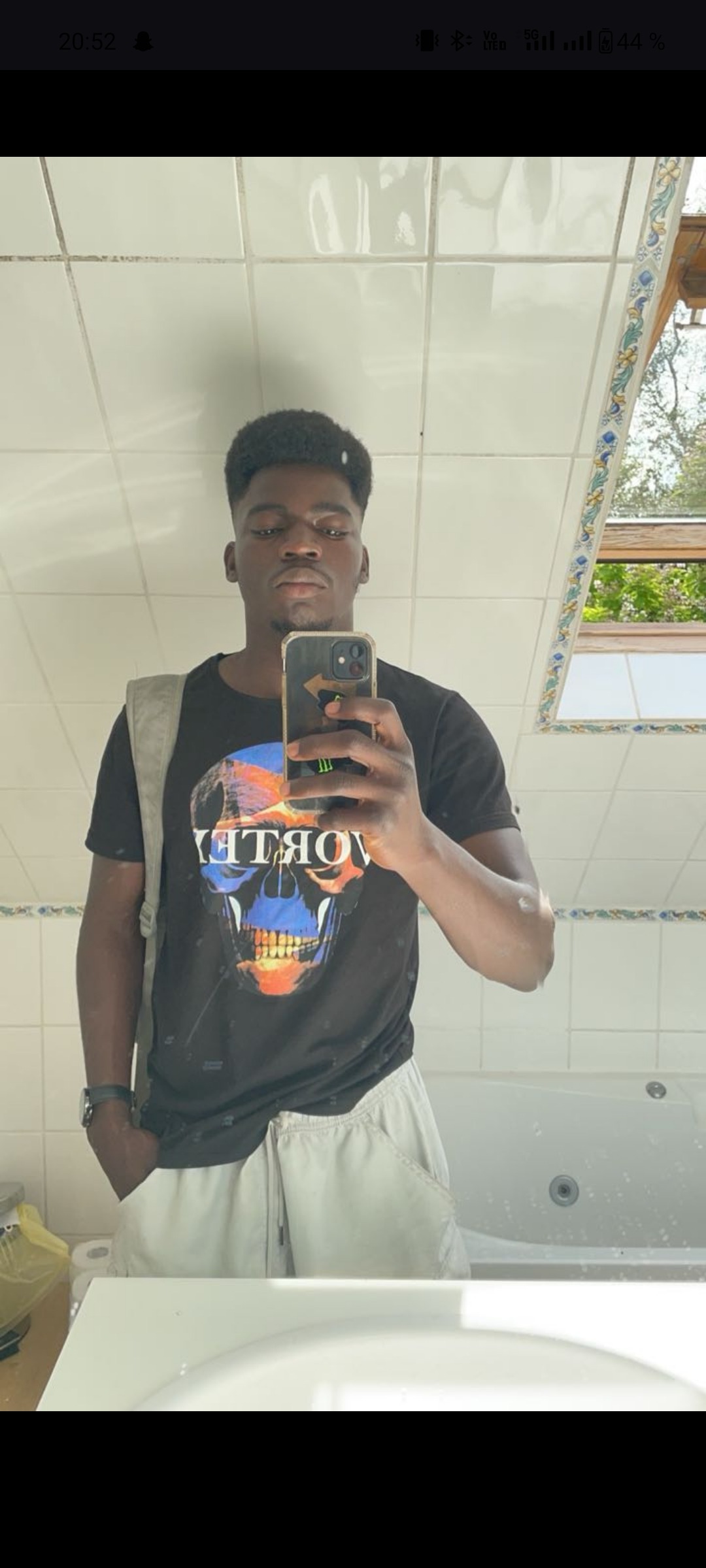 Profil de Irshad, 25 ans, Lieu gay à Uvrier