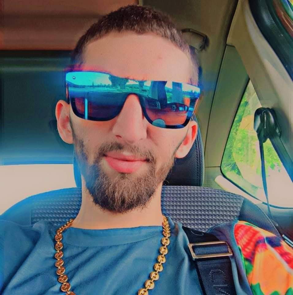 Profil de Romain, 27 ans, Lieu gay à Vals