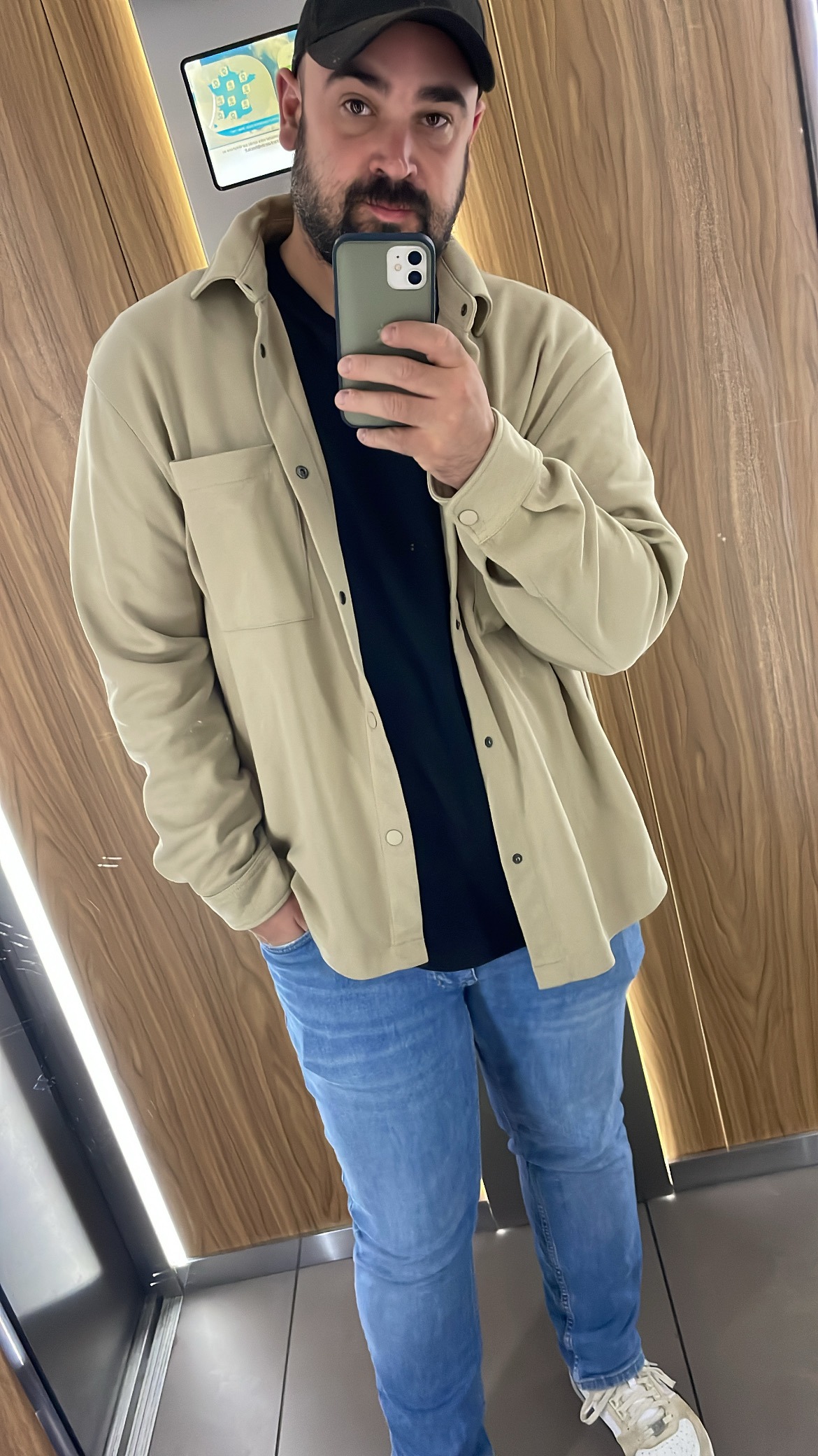 Profil de Djilan, 34 ans, Lieu gay à Grône