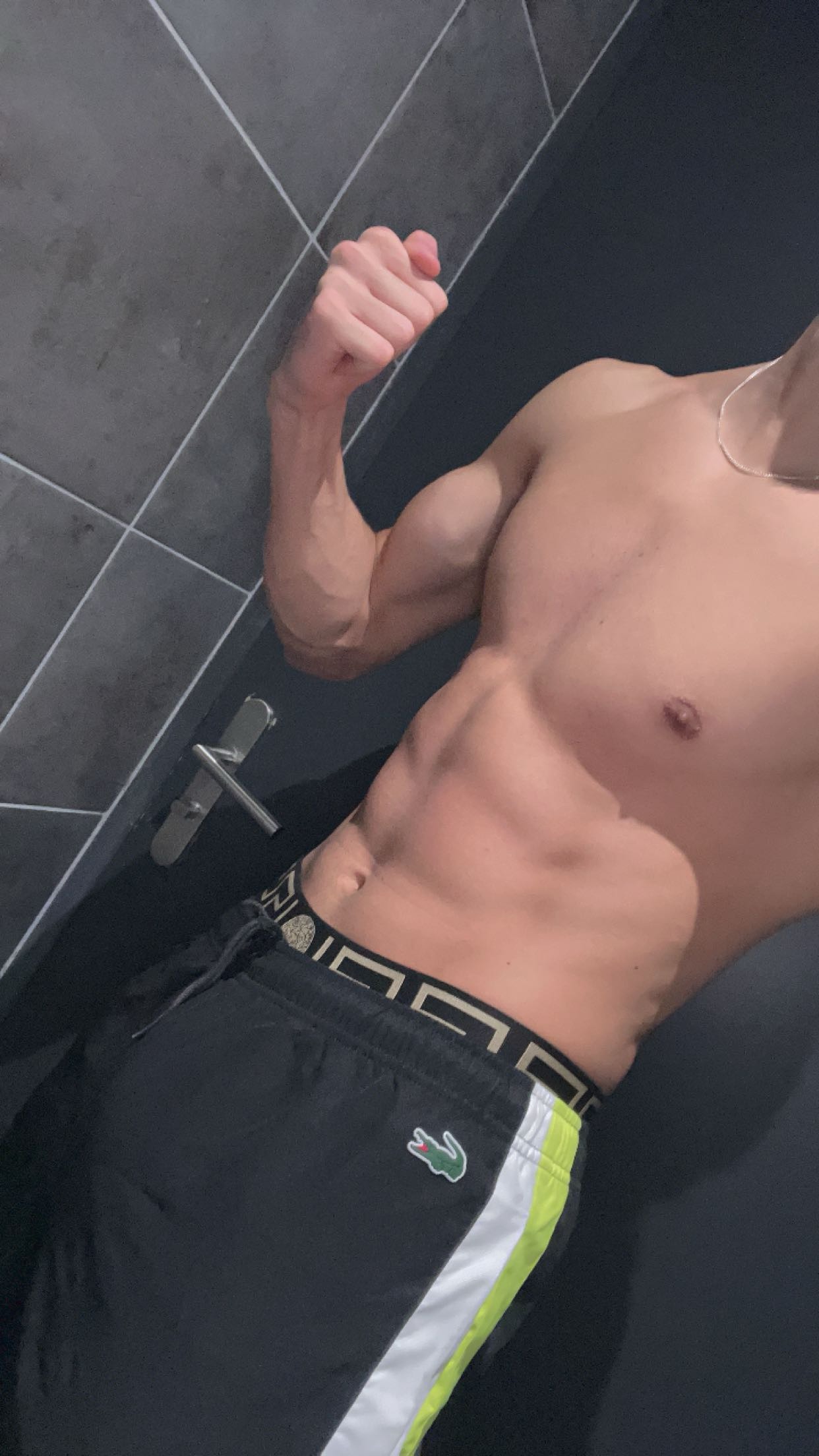 Profil de Gurkan, 20 ans, Lieu gay à Binn