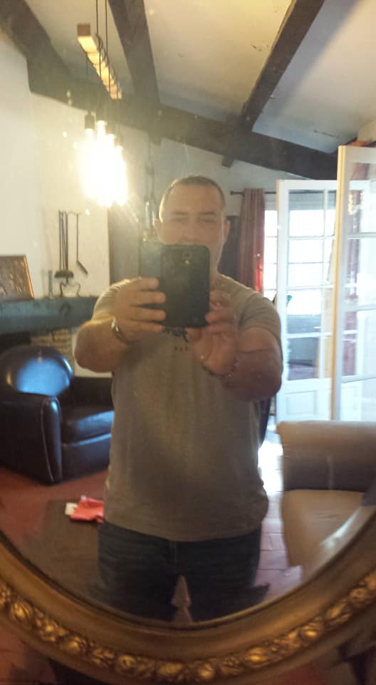 Profil de Madec, 50 ans, Lieu gay à Balmberg