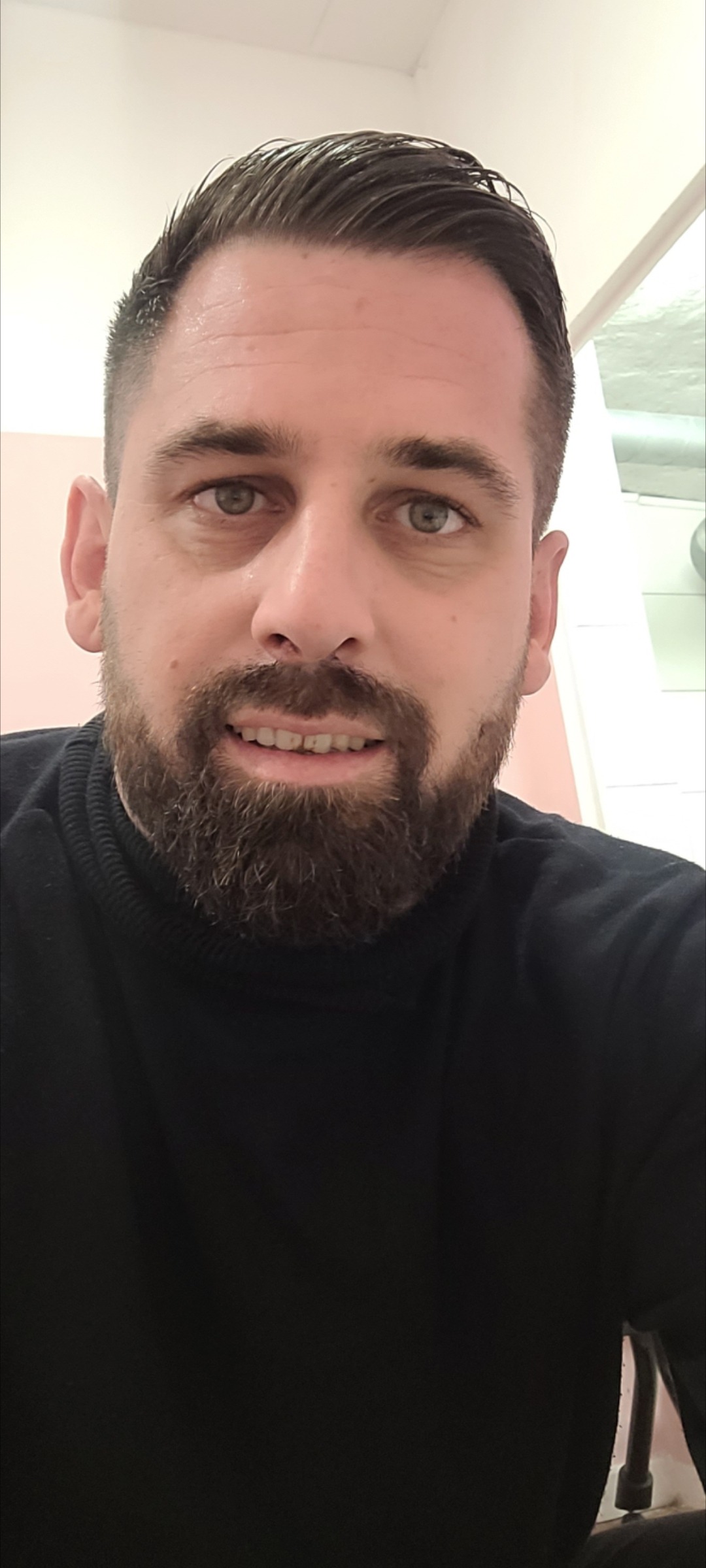Profil de Rhyan, 36 ans, Lieu gay à Arolla