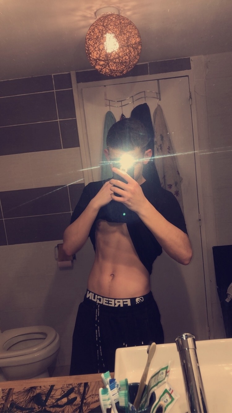 Profil de Fouhed, 20 ans, Lieu gay à Ferden