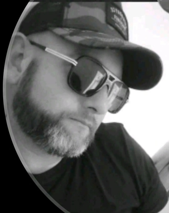 Profil de Leonardo, 39 ans, Lieu gay à Grône