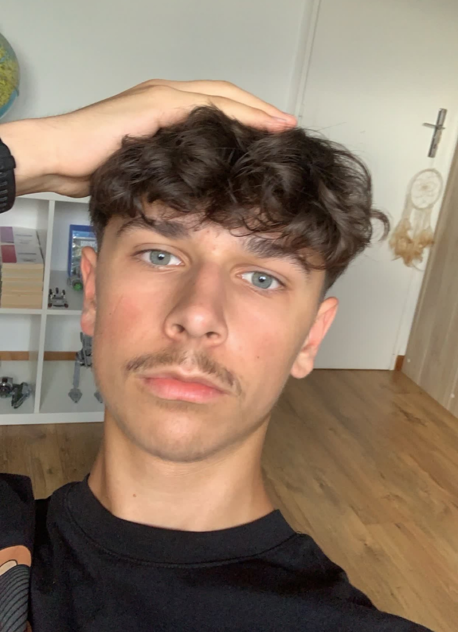 Profil de Sambou, 19 ans, Lieu gay à Ravoire