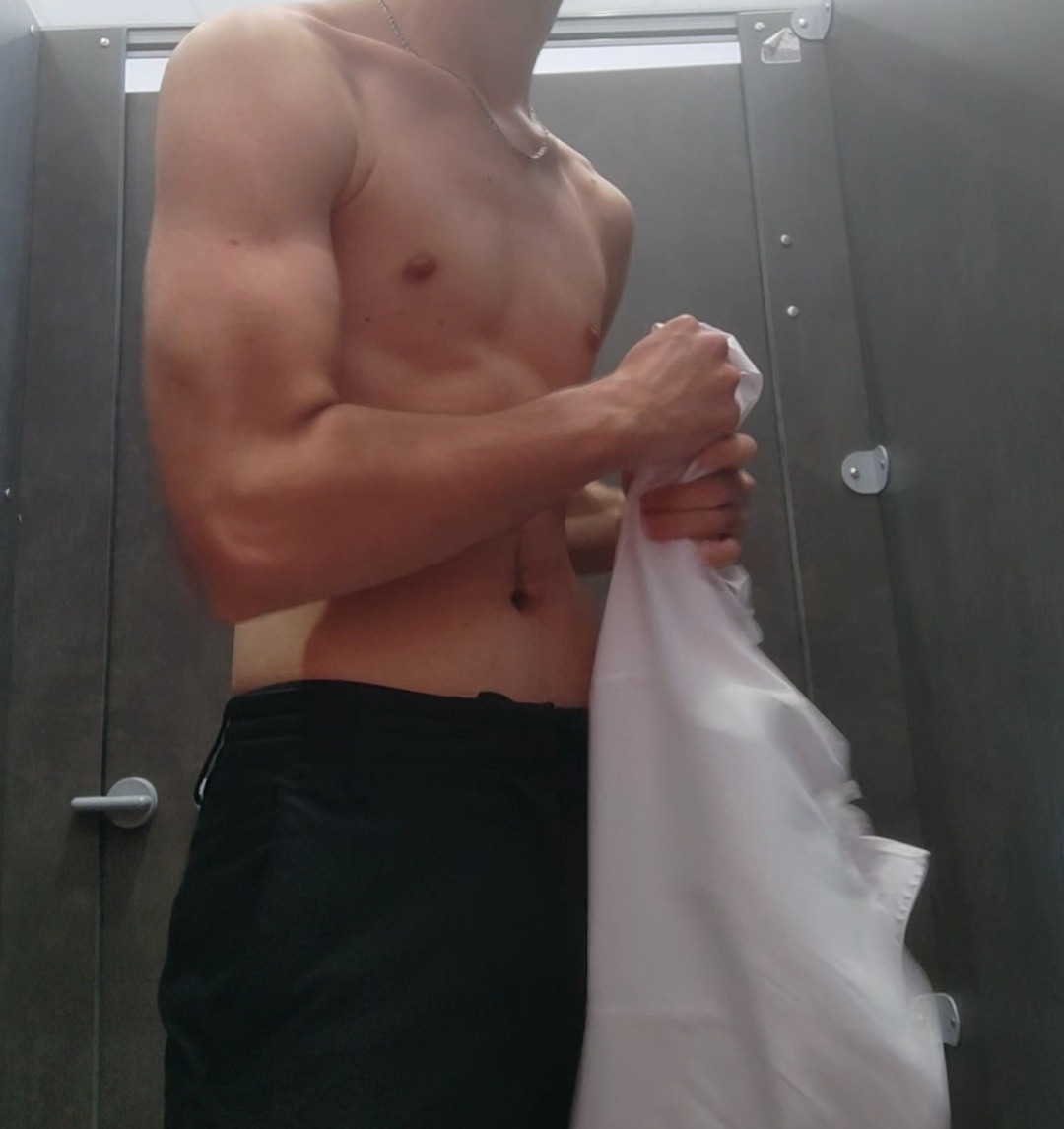 Profil de Alick, 19 ans, Lieu gay à Innerferrera