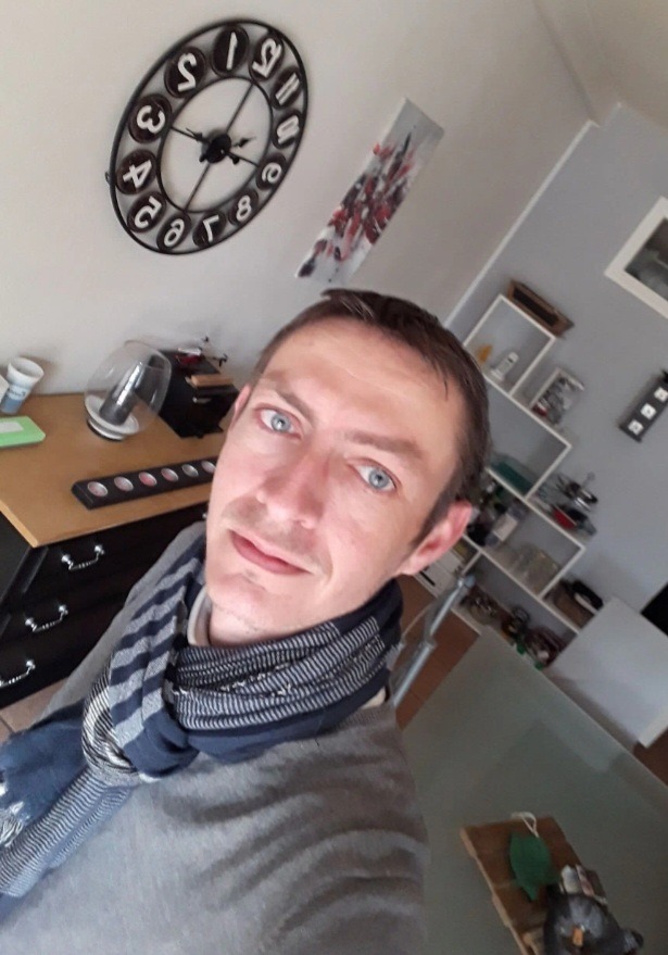 Profil de Amiel, 37 ans, Lieu gay à Nods