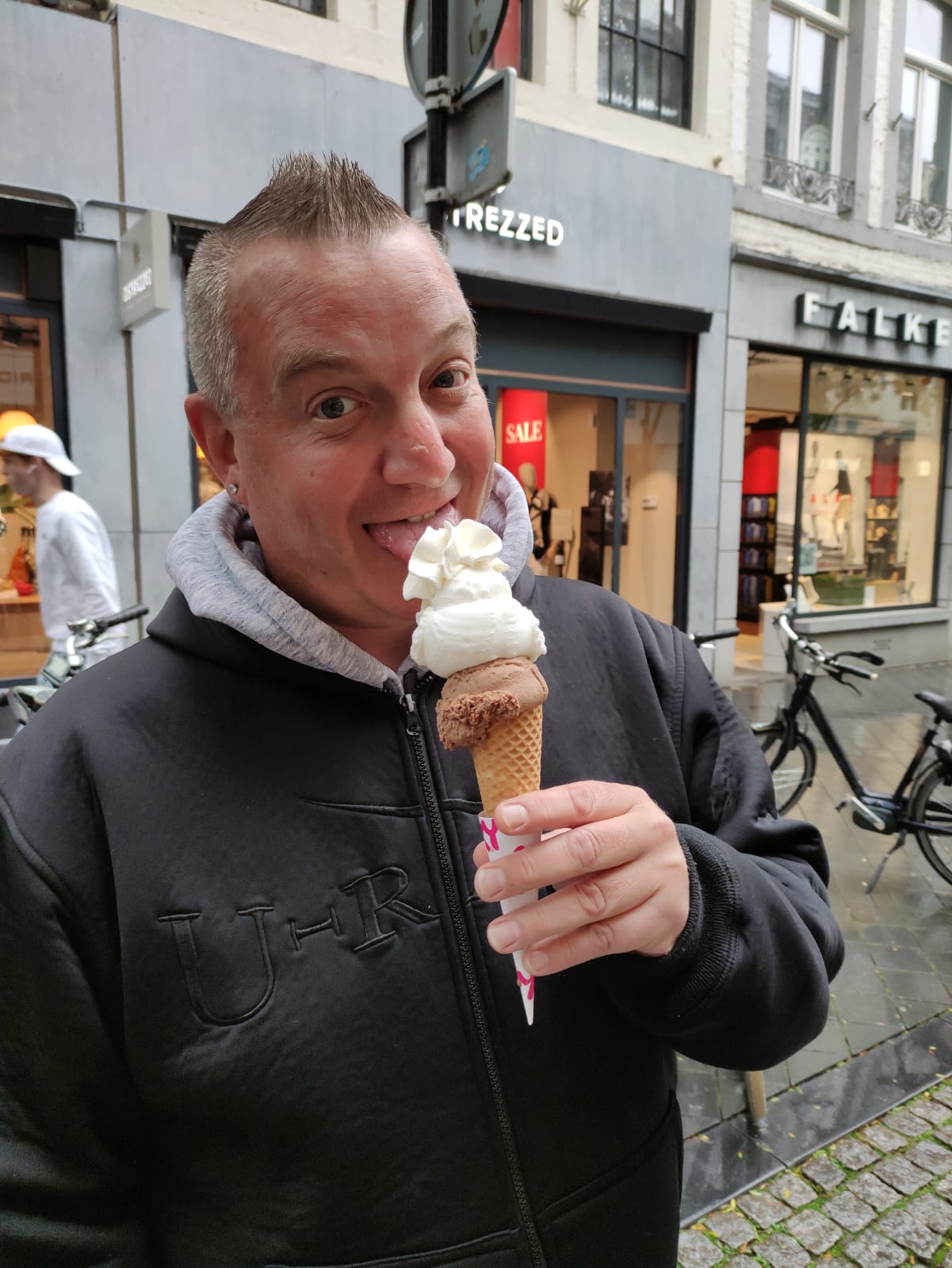 Profil de Elyot, 48 ans, Lieu gay à Bex