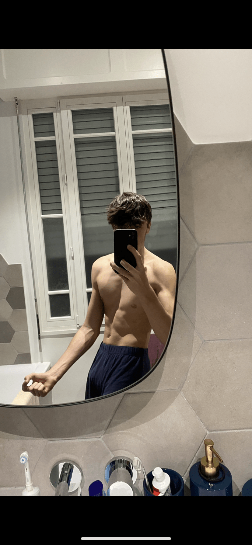 Profil de Arie, 19 ans, Lieu gay à Môtier (Vully)