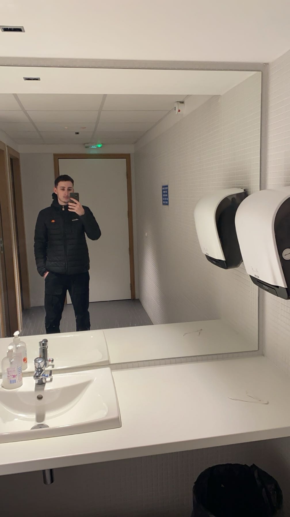 Profil de Stanislav, 20 ans, Lieu gay à Prugiasco