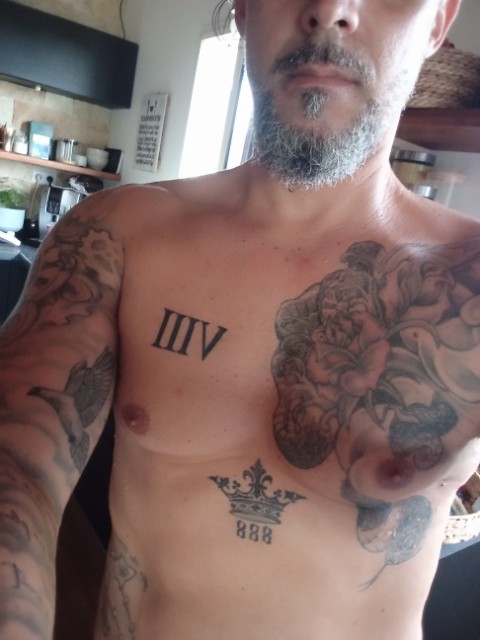 Profil de Dialla, 43 ans, Lieu gay à Villarvolard